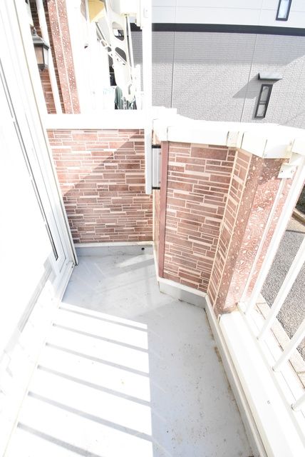 ��ʌ��������܎s����O���U���ڂ̃A�p�[�g�̃o���R�j�[