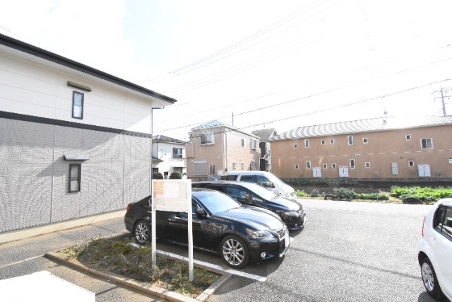 ��ʌ��������܎s����O���U���ڂ̃A�p�[�g�̒��ԏ�