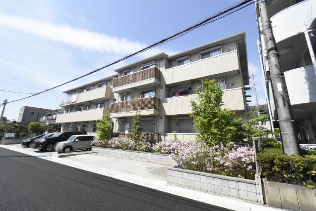 ��ʌ��������܎s�����擌��{�U����18-4�̃A�p�[�g�̌����O��