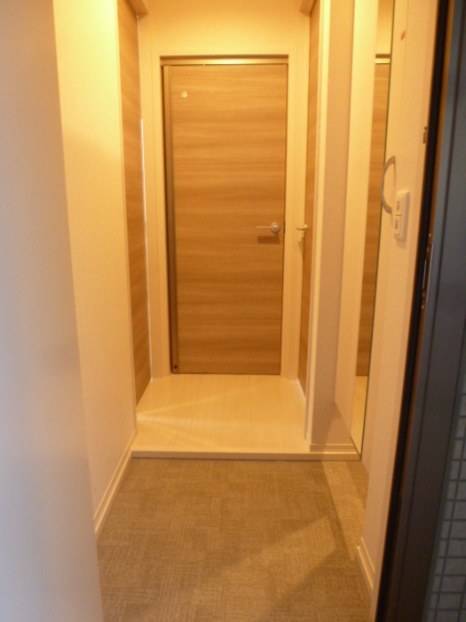 ��ʌ�����s�핽�Q���ڂ̃A�p�[�g�̌���