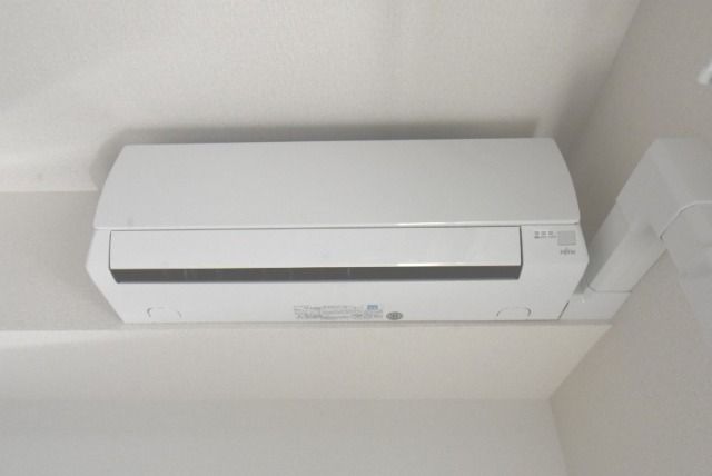 ��ʌ��������܎s�����擌��{�U���ڂ̃A�p�[�g�̂��̑��ݔ�