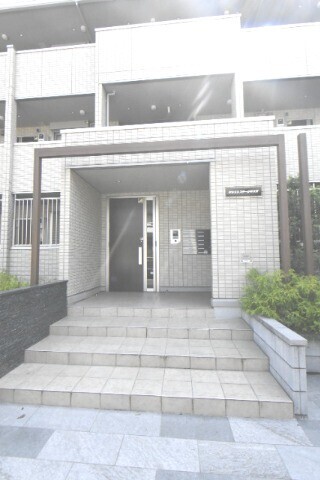 ��ʌ��������܎s�����擌��{�U���ڂ̃A�p�[�g�̃G���g�����X