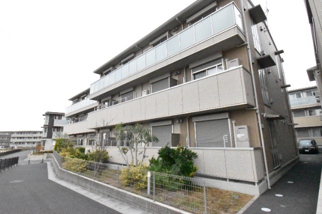 ��ʌ��z�J�s���C�N�^�E���U����21-8�̃A�p�[�g�̌����O��