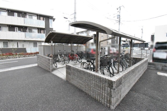 ��ʌ��z�J�s���C�N�^�E���U���ڂ̃A�p�[�g�̂��̑�