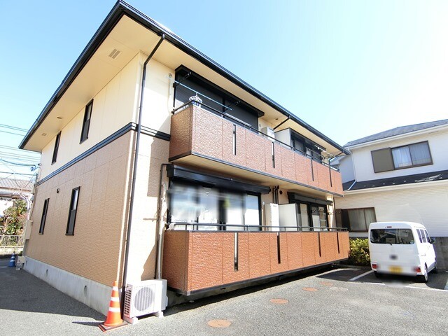 ��ʌ��������܎s��{�捂�@���P����215-2�̃A�p�[�g�̌����O��