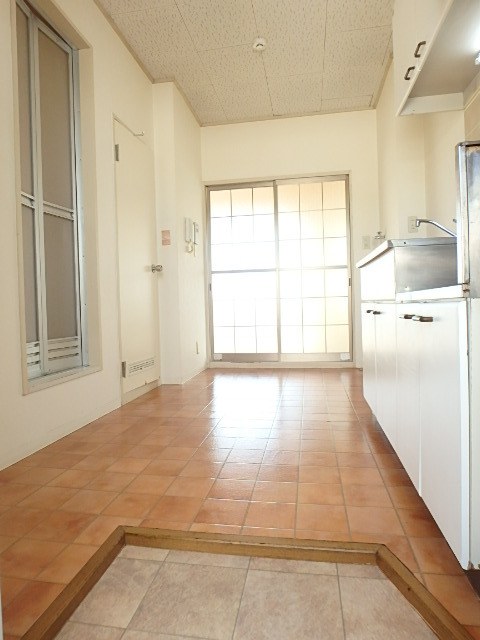 ��ʌ��������܎s����厚�y���̃A�p�[�g�̌���