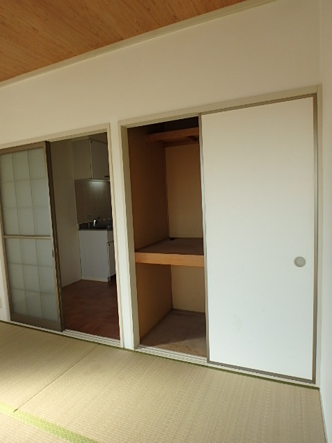 ��ʌ��������܎s����厚�y���̃A�p�[�g�̎��[