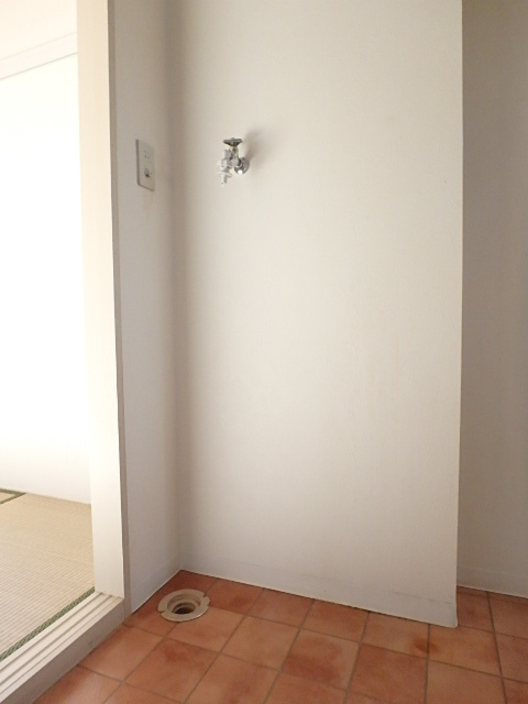 ��ʌ��������܎s����厚�y���̃A�p�[�g�̂��̑�