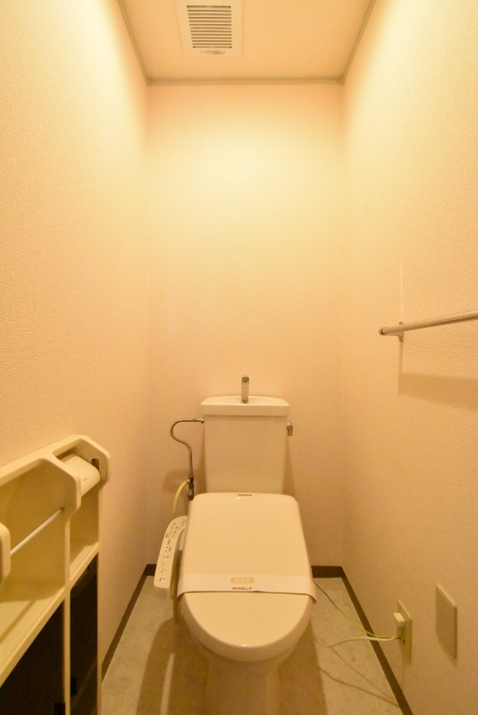 ��ʌ��������܎s�΋擌�Y�a�R���ڂ̃A�p�[�g�̃g�C��