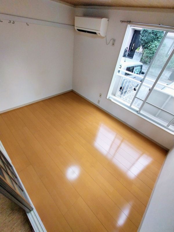 ��ʌ��������܎s�����擌��{�P���ڂ̃A�p�[�g�̋��ԁE���r���O