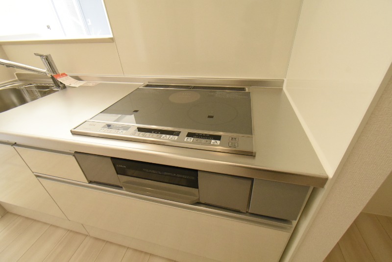 ��ʌ�����s�厚�����̃A�p�[�g�̃L�b�`��