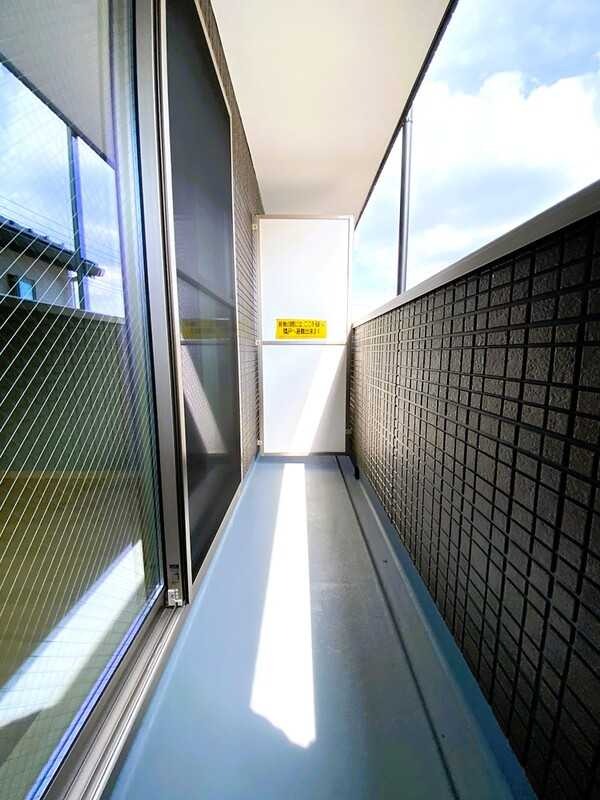 ��ʌ��������܎s��΋�약��P���ڂ̃A�p�[�g�̃o���R�j�[