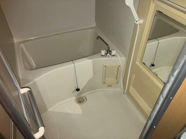 ��ʌ��������܎s�������J�S���ڂ̃A�p�[�g�̃o�X