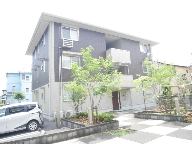 ��ʌ��������܎s��΋�약��S����7-11�̃A�p�[�g�̌����O��