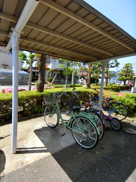 ��ʌ�����s������U���ڂ̃A�p�[�g�̂��̑�