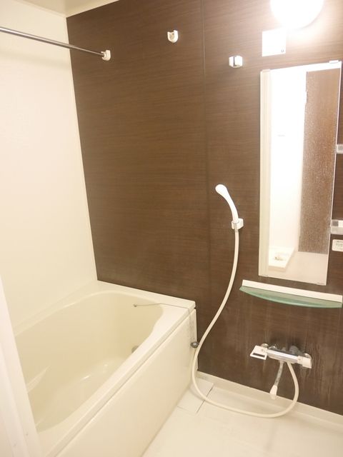 ��ʌ������s���v��̃A�p�[�g�̃o�X