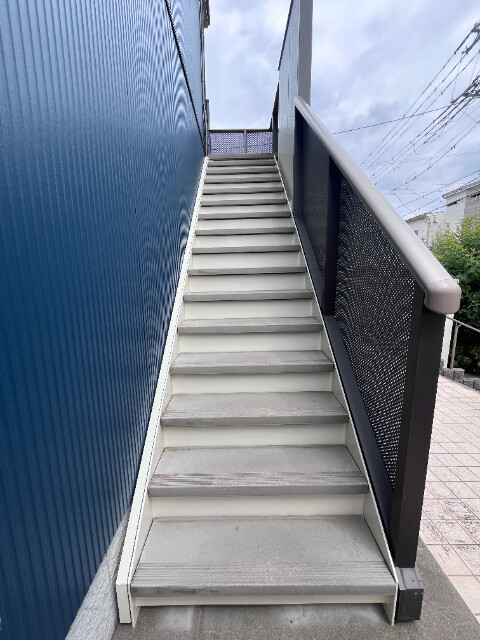 ��ʌ��������܎s���撆���P���ڂ̃A�p�[�g�̃G���g�����X