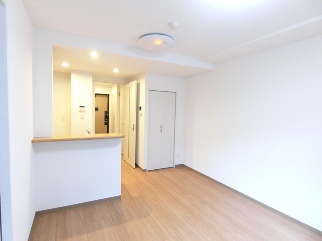 ��ʌ��������܎s�����擌��{�S���ڂ̃}���V�����̋��ԁE���r���O