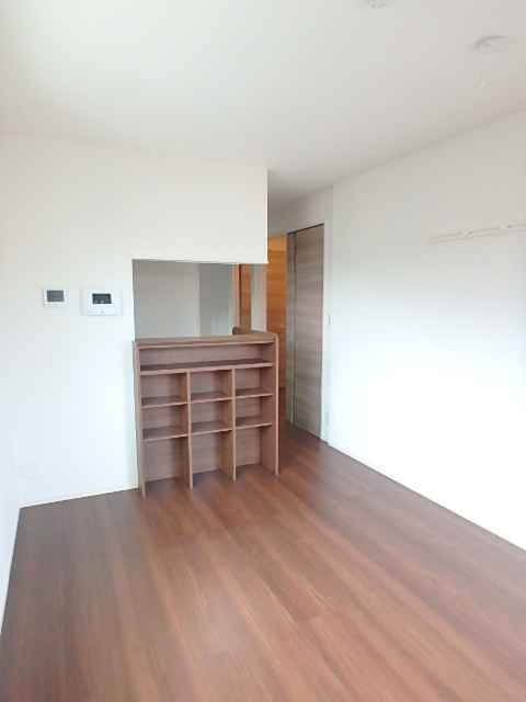 ��ʌ��������܎s����厚�󗈂̃A�p�[�g�̋��ԁE���r���O