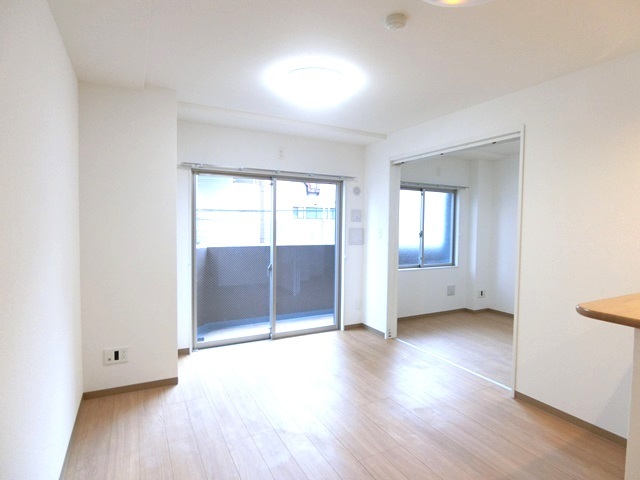 ��ʌ��������܎s�����擌��{�S���ڂ̃}���V�����̂��̑������E�X�y�[�X