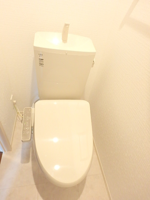 ��ʌ��������܎s����厚�󗈂̃A�p�[�g�̃g�C��