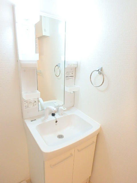 ��ʌ��������܎s����厚�󗈂̃A�p�[�g�̐��ʏ�