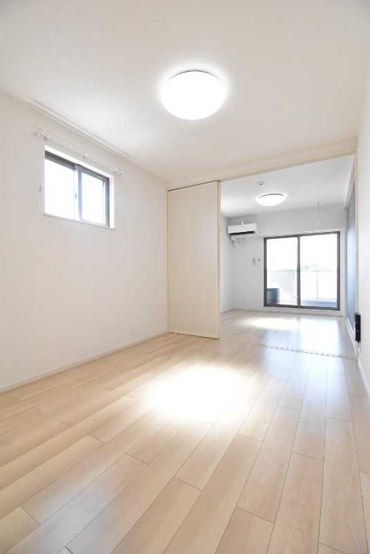 ��ʌ��������܎s����쌳�h�P���ڂ̃A�p�[�g�̋��ԁE���r���O