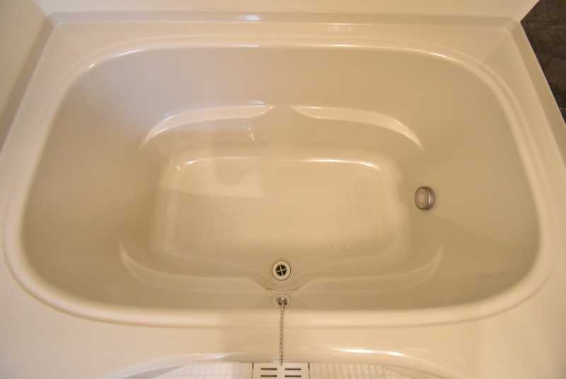 ��ʌ��������܎s����쌳�h�P���ڂ̃A�p�[�g�̃o�X