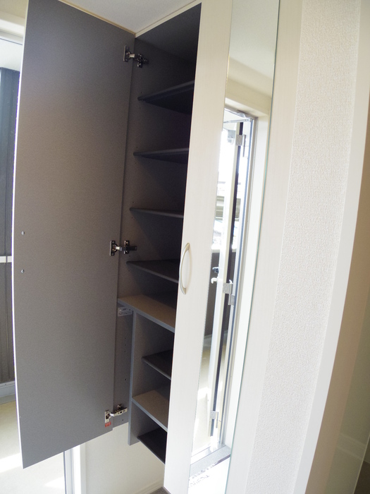 ��ʌ�����s�����R���ڂ̃A�p�[�g�̌���