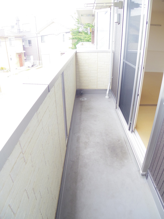 ��ʌ�����s�����R���ڂ̃A�p�[�g�̃o���R�j�[