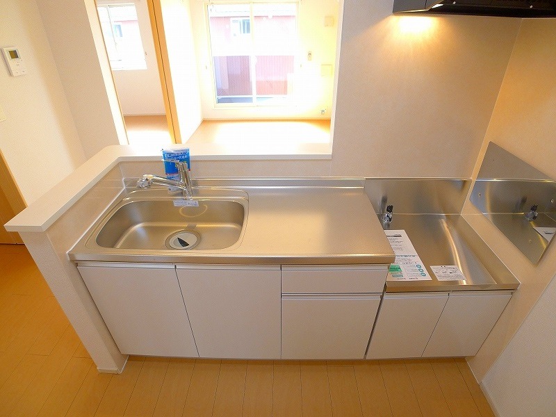 ��ʌ�����s�厚��̃A�p�[�g�̃L�b�`��