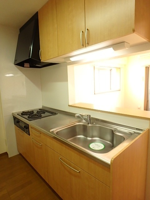 ��ʌ��������܎s�Y�a��k�Y�a�T���ڂ̃}���V�����̃L�b�`��