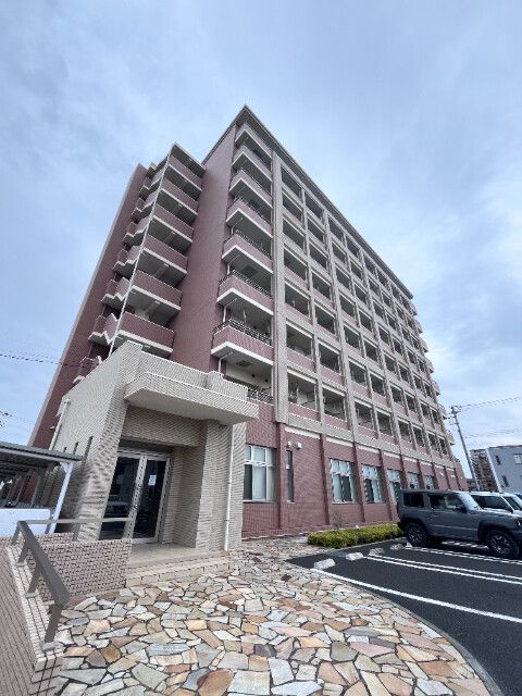 ��ʌ������s�V�����V����13-1�̃}���V�����̌����O��