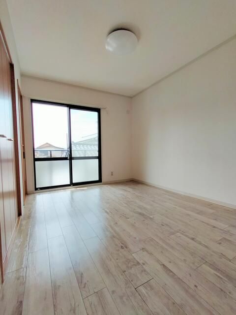 ��ʌ��������܎s���撆���P���ڂ̃A�p�[�g�̂��̑������E�X�y�[�X