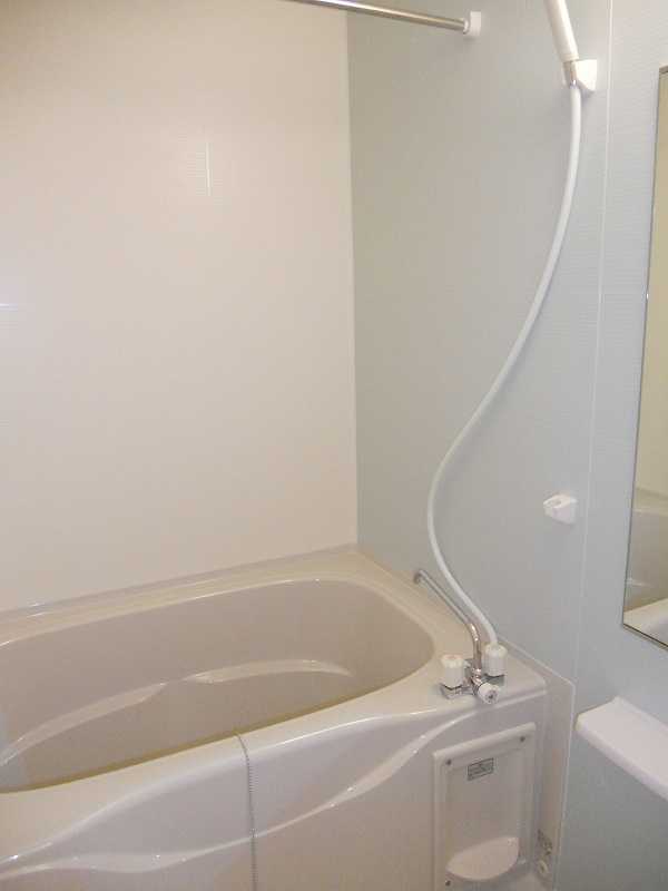 ��ʌ��������܎s��΋�약��S���ڂ̃A�p�[�g�̃o�X