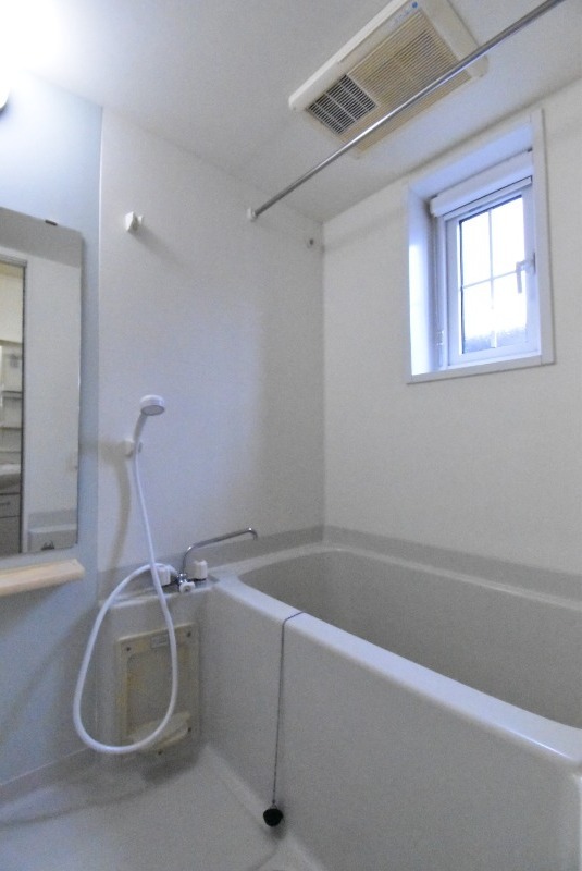 ��ʌ������s�������̃A�p�[�g�̃o�X