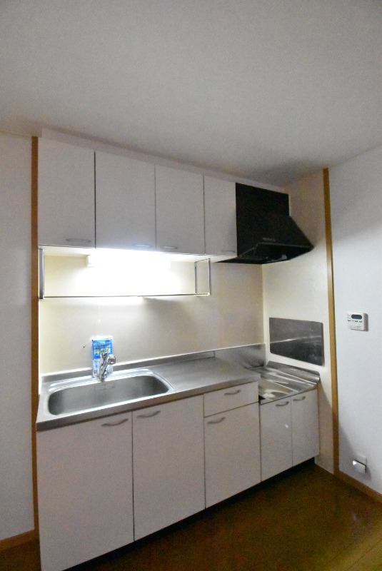 ��ʌ������s�������̃A�p�[�g�̃L�b�`��