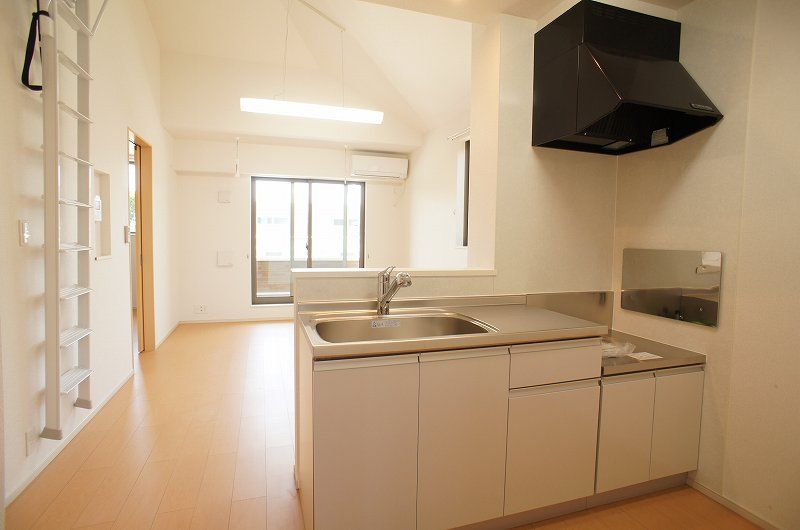 ��ʌ�����s�厚���s���̃A�p�[�g�̃L�b�`��