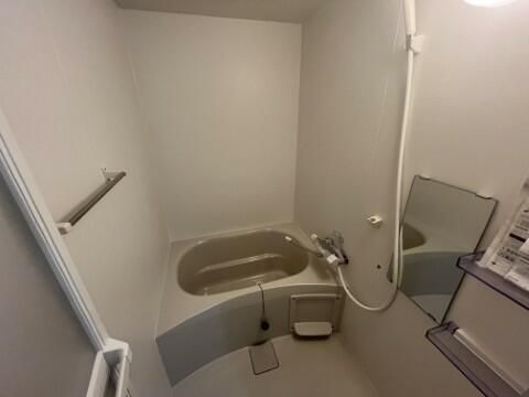 ��ʌ��������܎s������厚�V��̃A�p�[�g�̃o�X