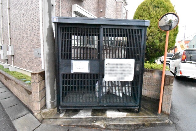 ��ʌ������s�������̃A�p�[�g�̂��̑�