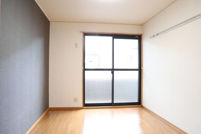 ��ʌ�����s�˒˓��S���ڂ̃A�p�[�g�̂��̑������E�X�y�[�X