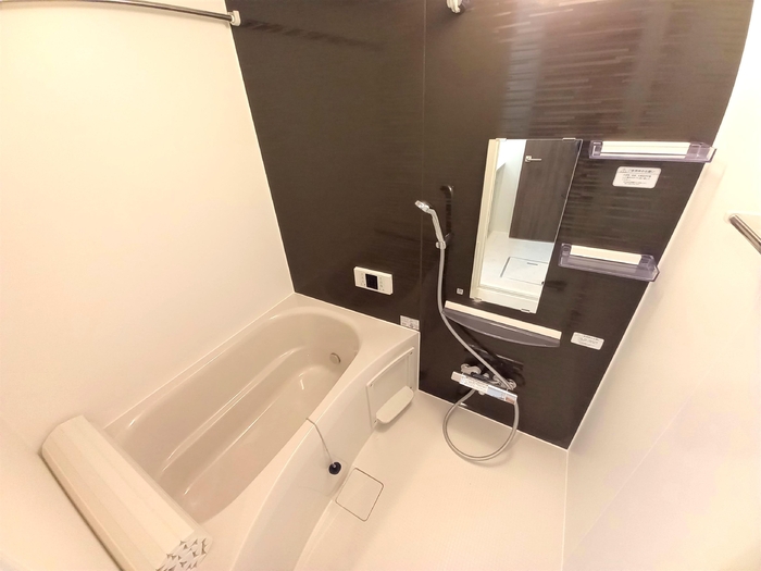 ��ʌ��������܎s��΋戤�����̃A�p�[�g�̃o�X