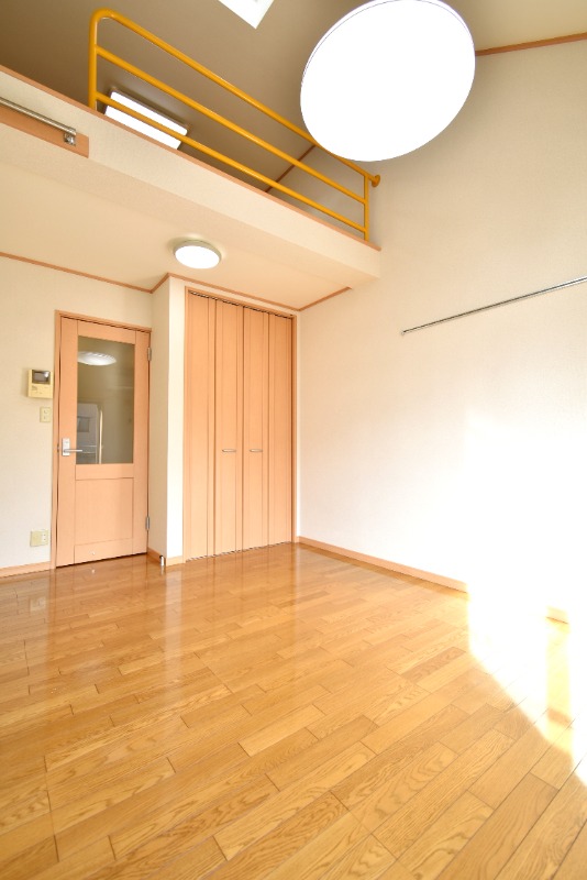 ��ʌ��������܎s��{��听���P���ڂ̃A�p�[�g�̂��̑������E�X�y�[�X