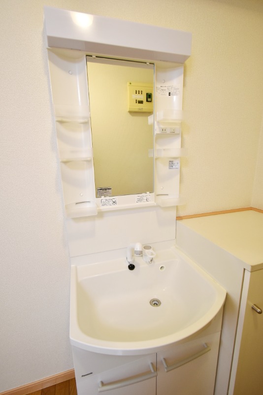 ��ʌ��������܎s��{��听���P���ڂ̃A�p�[�g�̐��ʏ�