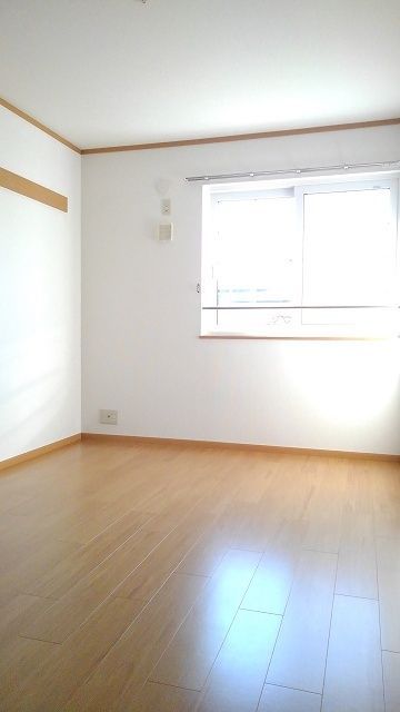 ��ʌ��������܎s��΋�z�K�Q���ڂ̃A�p�[�g�̂��̑������E�X�y�[�X