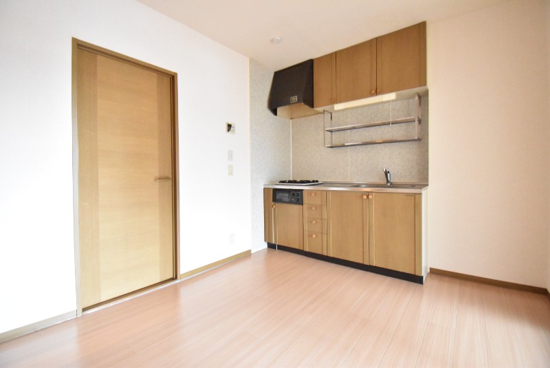 ��ʌ�����s�厚���s�̃A�p�[�g�̋��ԁE���r���O