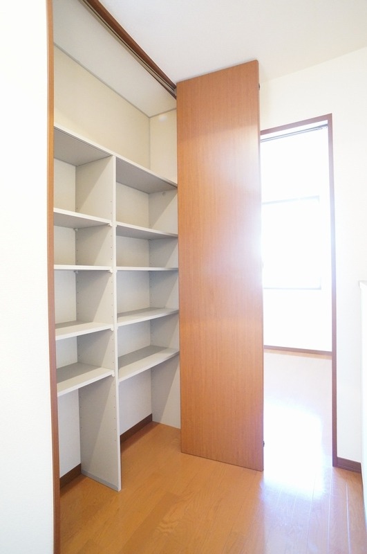 ��ʌ��������܎s�Y�a��k�Y�a�Q���ڂ̃A�p�[�g�̂��̑�