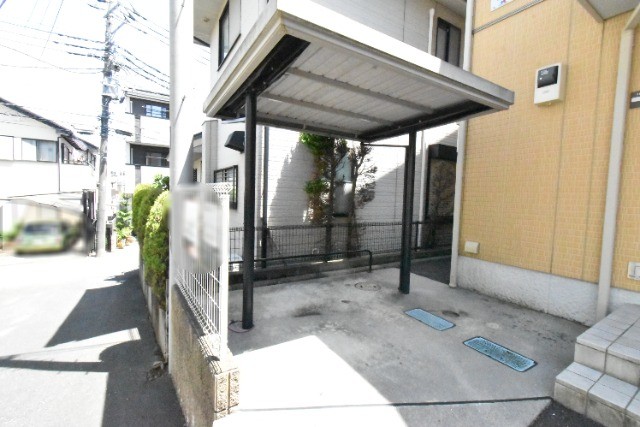 ��ʌ��������܎s�Y�a��k�Y�a�Q���ڂ̃A�p�[�g�̂��̑�