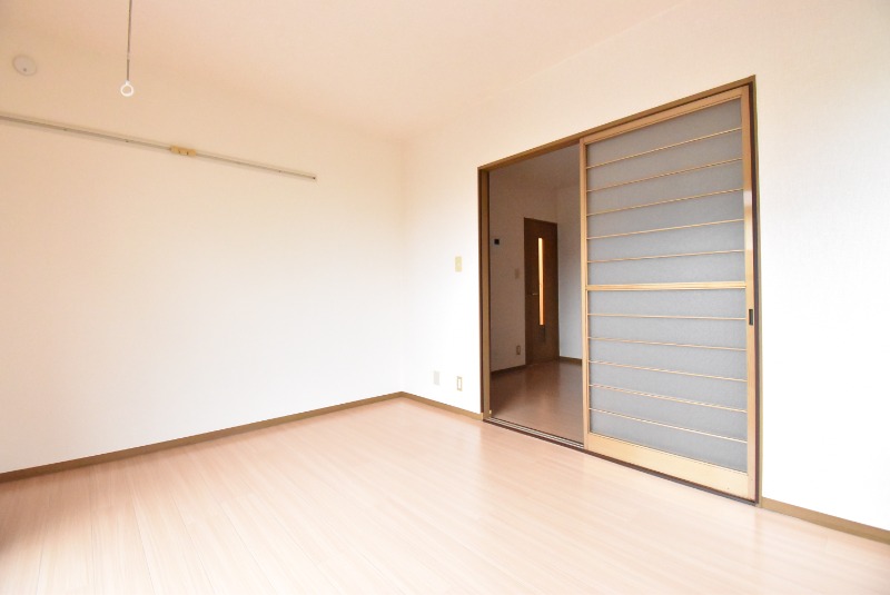 ��ʌ�����s�厚���s�̃A�p�[�g�̂��̑������E�X�y�[�X