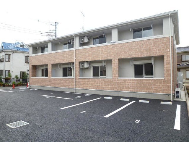 ��ʌ��������܎s����厚��v�ۗ̉Ƃ̃A�p�[�g�̒��ԏ�